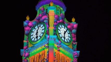 Crowds flock to much-loved ideas festival