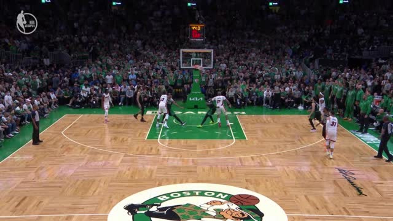Butler beats shot clock with sniper
