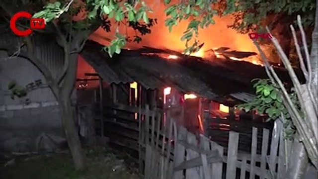 Düzce'de kereste atölyesi yandı