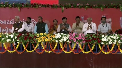 In 8 yrs, govt made honest efforts to build India that Bapu and Sardar Patel wanted, says PM