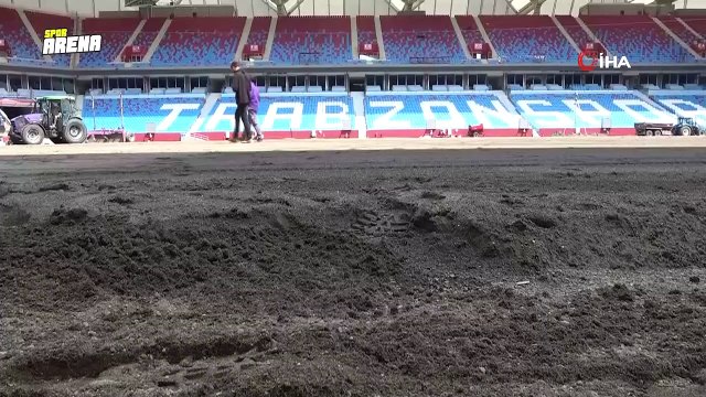 Şampiyonluk kutlamaları sonrasında Trabzonspor'un sahası sil baştan yenileniyor