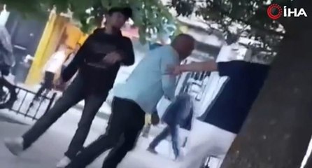 Öfkeli baba, oğlunun tartıştığı genci böyle dövdü