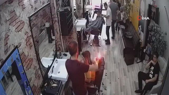 Büyükçekmece’de kuaförde fön makinesi alev aldı