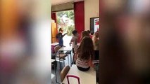 Bimbi costretti dalla maestra a cantare l'inno della Roma in classe
