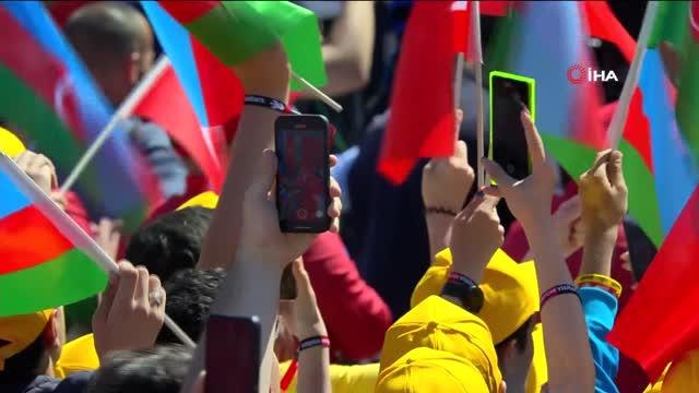 Cumhurbaşkanı Recep Tayyip Erdoğan, Azerbaycan ile paylaştığımız savunma sanayii ürünlerimizin başarısına tüm dünya şahit oldu dedi.