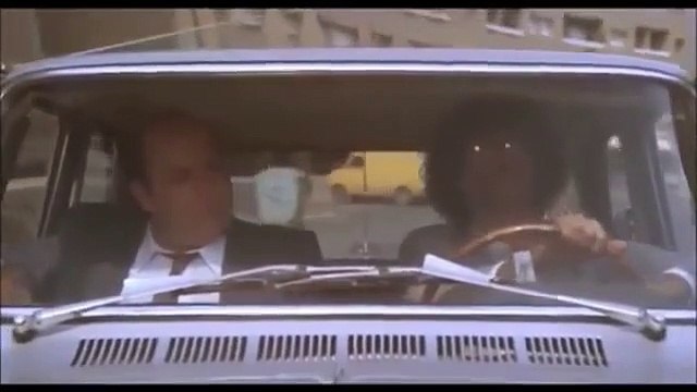 Lino Banfi scene divertenti Film Vai avanti tu che mi vien da ridere Il commissario Bellachioma