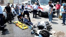 Çorlu'da iki motosikletin kafa kafaya çarpıştığı feci kaza kamerada