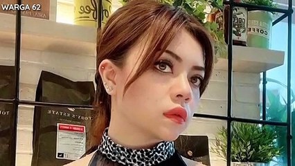 CANTIK DAN ANGGUN-MONNA FRANS SI ASISTEN PRIBADI HOTMAN PARIS HUTAPEA