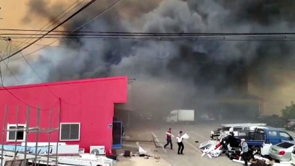 울진 산불로 읍내 자동차 서비스 센터 전소 / YTN