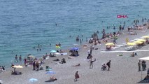 Antalya'da hava sıcaklığı 37 dereceyi gördü