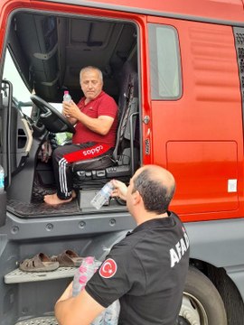 HAMZABEYLİ SINIR KAPISI'NDA TIR KUYRUĞU, 39 KİLOMETREYE ULAŞTI