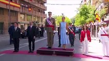 La reina Letizia deslumbra con su vestido de lunares en el Día de las Fuerzas Armadas