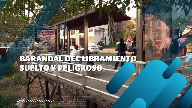 Está suelto el barandal frente al Semefo | CPS Noticias Puerto Vallarta