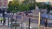 Miles de aficionados del Real Madrid atrapados en los accesos al estadio