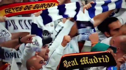 Raúl cantando a pleno pulmón el himno de la Décima