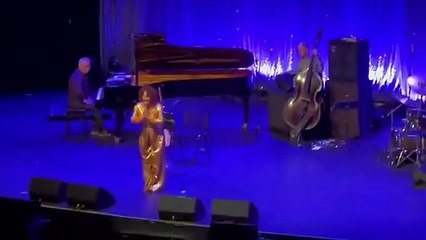 6+1'in HDP'lileri Aynur Doğan'ı ayakta alkışladı! 'Milliyetçi' İP'liler ortadan kayboldu