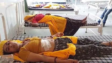 महिला से छेड़छाड़ के मामले ने पकडा तूल: दो पक्षों में खूनी संघर्ष, गाडि़यों के शीशे फोड़े, निकाली हवा