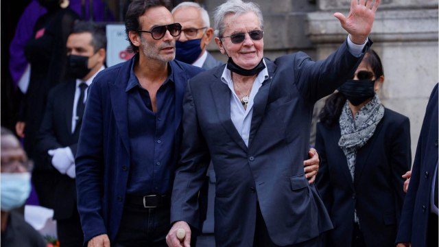 VOICI : Je pense à elle tous les jours : le bouleversant hommage d'Alain Delon à Romy Schneider