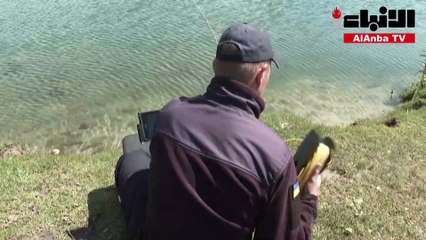 . فرق الإنقاذ الأوكرانيّة تنشغل بنزع الألغام من البحيرات في محيط كييف