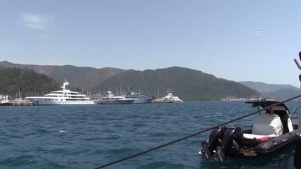 Video herunterladen: Marmaris mega yatlara ev sahipliği yapıyor