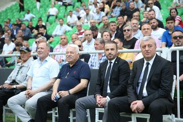 Sakaryaspor'da başkanlığa yeniden Cumhur Genç seçildi