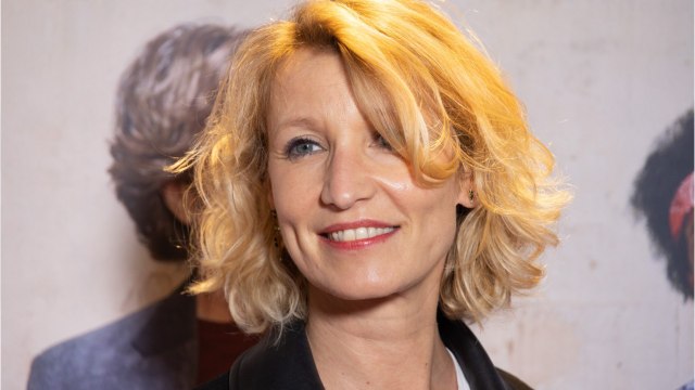 VOICI : La ressemblance de fou : Alexandra Lamy poste une photo avec sa mère, les internautes n'en reviennent pas