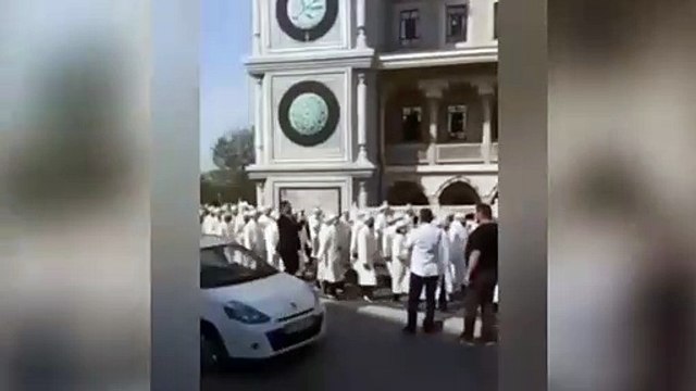 Gövde gösterisi gibi hafızlık töreni!