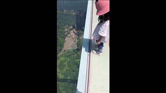 Il faut avoir le coeur bien accroché pour regarder cette vidéo... vertige garanti