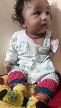 ऐसी मासूमियत मैंने नहीं देखी Very cute baby smile, watch full, So cute smile during photo click.
