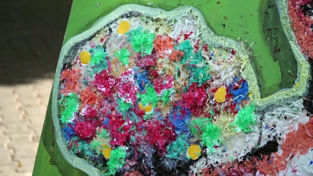 Les étudiants de l'école des beaux arts de l'INSAAC célèbrent les mamans par une street art