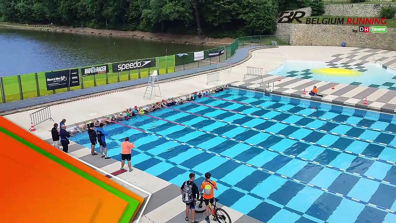 Près de 400 triathlètes à Charleroi