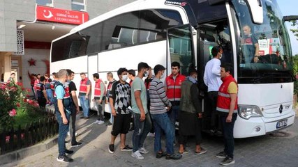 Sınır dışı edilecek 136 Afganistan uyruklu Edirne'den gönderildi