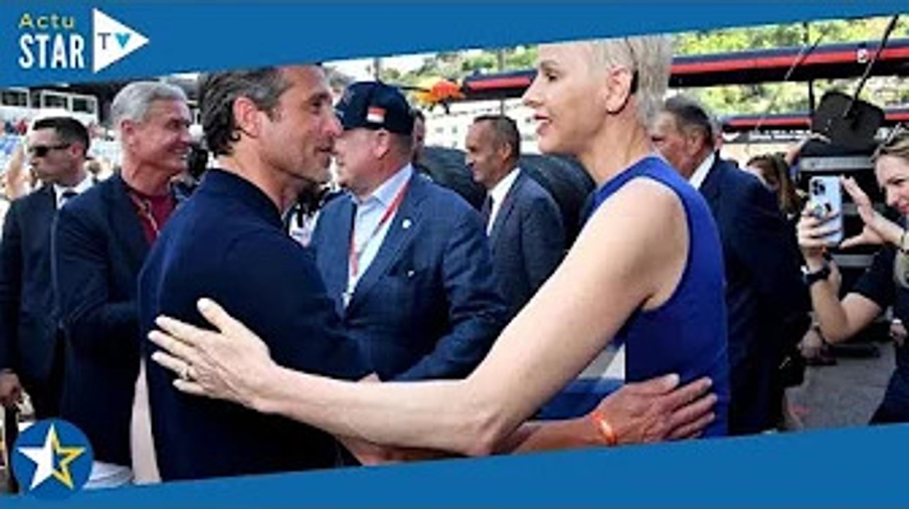 Charlene de Monaco : la princesse tout sourire dans les bras d'un célèbre acteur américain