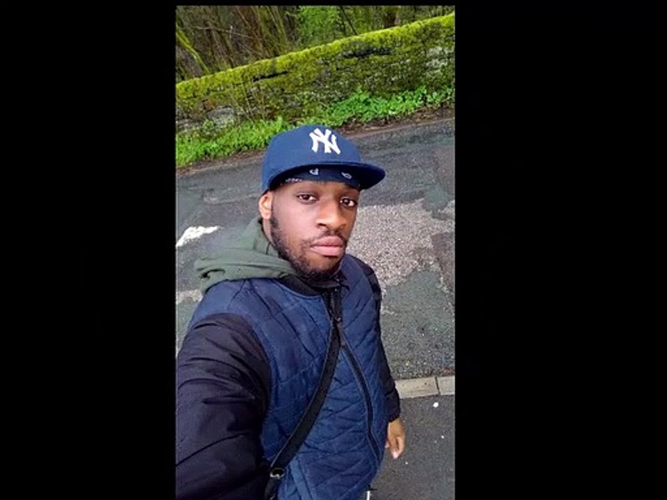 Warren Ndoua Hands Up new 2022