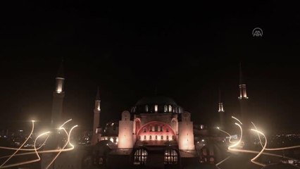 İstanbul'un Fethi kutlamaları - Ayasofya'da ışık ve gökyüzü haritalama gösterisi düzenlendi