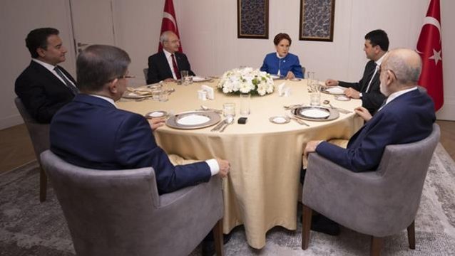 6'lı masa Gelecek Partisi ev sahipliğinde toplandı! Gündemde 3 önemli konu var