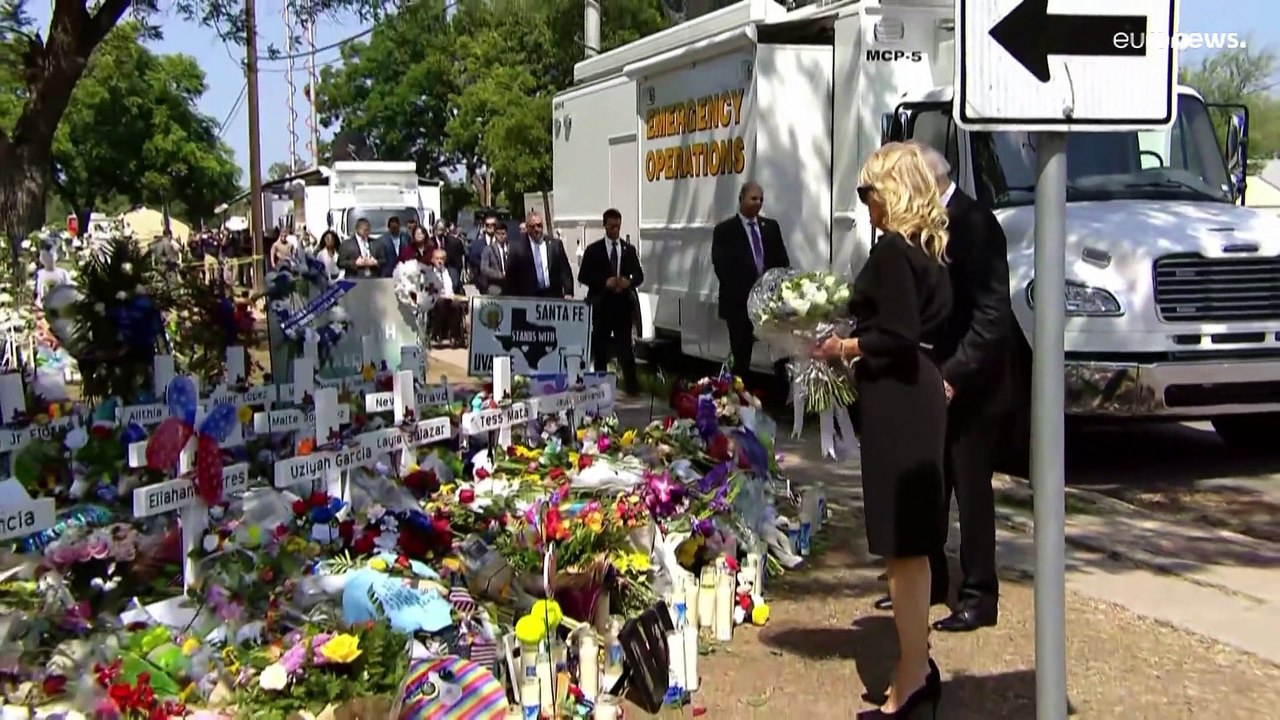 Massaker von Uvalde: 19 Polizisten warteten 75 Minuten vor der Tür