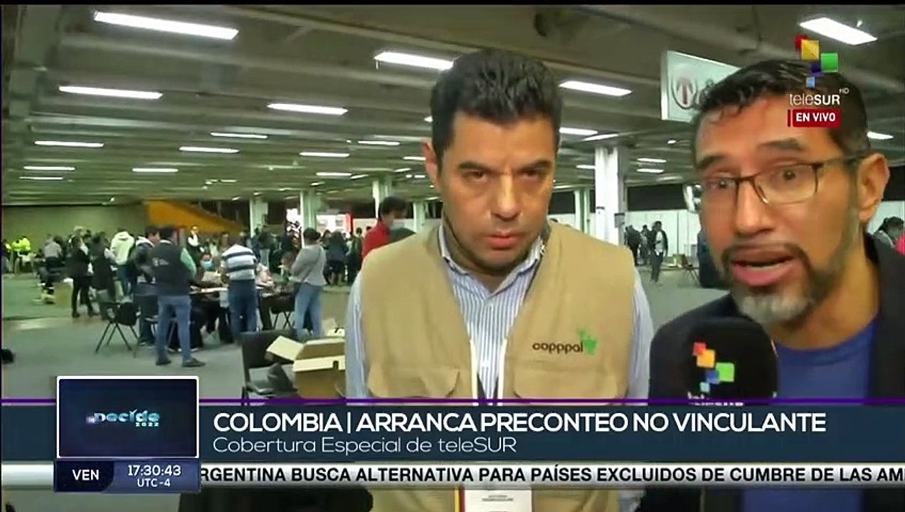Jurados de votación inician preconteo de votos en jornada electoral de Colombia