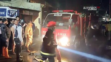 Diduga Hubungan Arus Pendek Listrik, Bengkel Ludes Terbakar di Malang