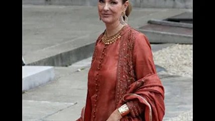 "Tu ne peux pas faire ça !" : Carole Bouquet, maman gênante et "oppress@nte" pour Dimitri et Louis ?