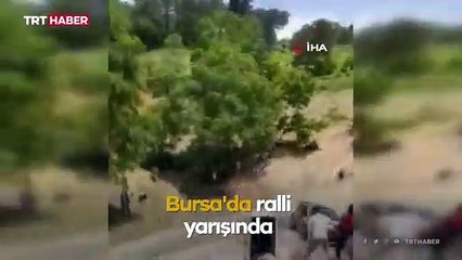 Bursa'da rallide savrulan araç seyircilerin arasına daldı