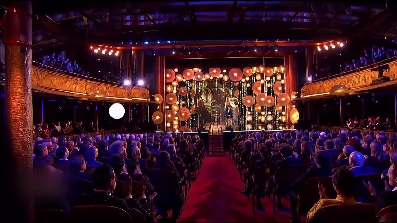 Bande-annonce des Molières 2022 avec Alex Vizorek sur France 3