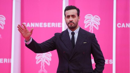 VOICI : Le Flambeau : Jonathan Cohen dévoile la signification de Chupacabra et c'est très drôle