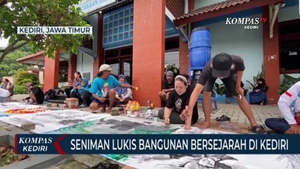 Belasan Seniman Melukis Bangunan Bersejarah di Kota Kediri
