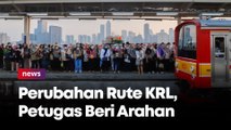 Perubahan Rute KRL, Petugas di Stasiun Manggarai Arahkan Penumpang ke Peron Masing-Masing
