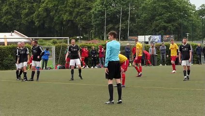 Mirko Köhler von der SG Herberhausen/Roringen hält Elfmeter von Recep Aydin