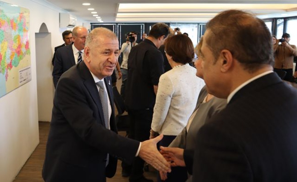 Memleket Partisi Genel Başkanı İnce, Zafer Partisi Genel Başkanı Özdağ'ı ziyaret etti