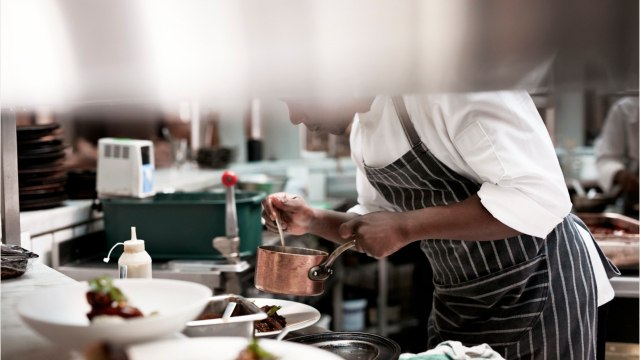 CUISINE ACTUELLE - Le premier restaurant gastronomique solidaire s'est ouvert, et il est à Marseille