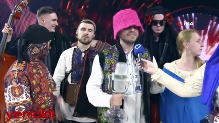 Eurovision'da kazandıkları mikrofonu dudak uçuklatan rakama sattılar!