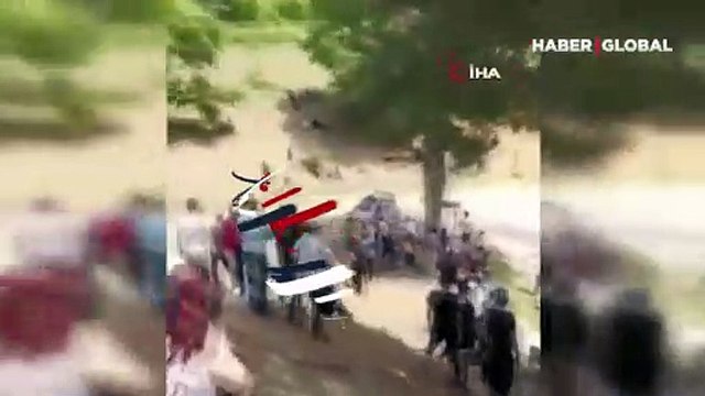 Rallide seyircilerin arasına daldı, facia böyle teğet geçti